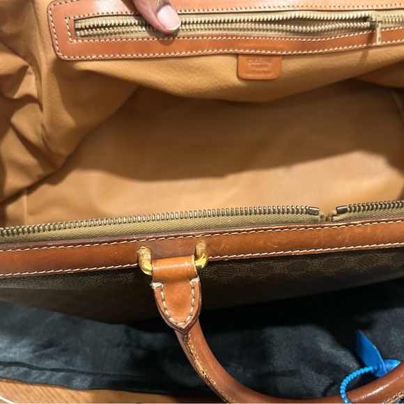 Celine Duffle Bag call out..slight rubbing on edges..Dimensions:17.5W/9inH/7inD - Picture 9 of 16